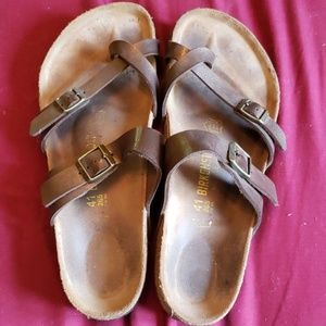 Birkenstock size 41 Bronze in color